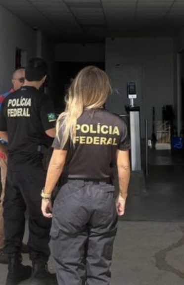 Operação da Polícia Federal apura esquema de fraude e sobrepreço na merenda escolar em Porto Seguro.