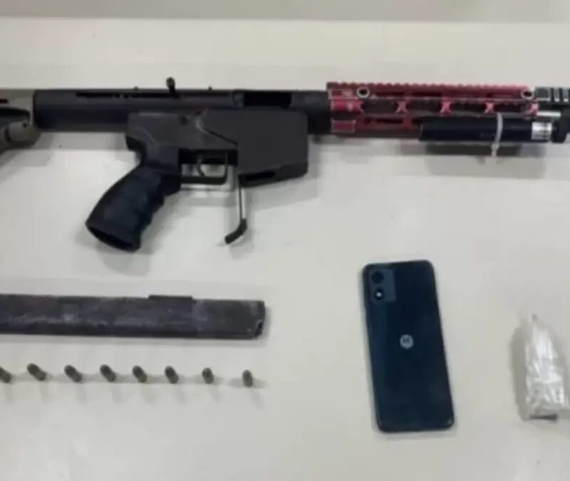 Adolescente é apreendido com arma artesanal e cocaína em Lauro de Freitas