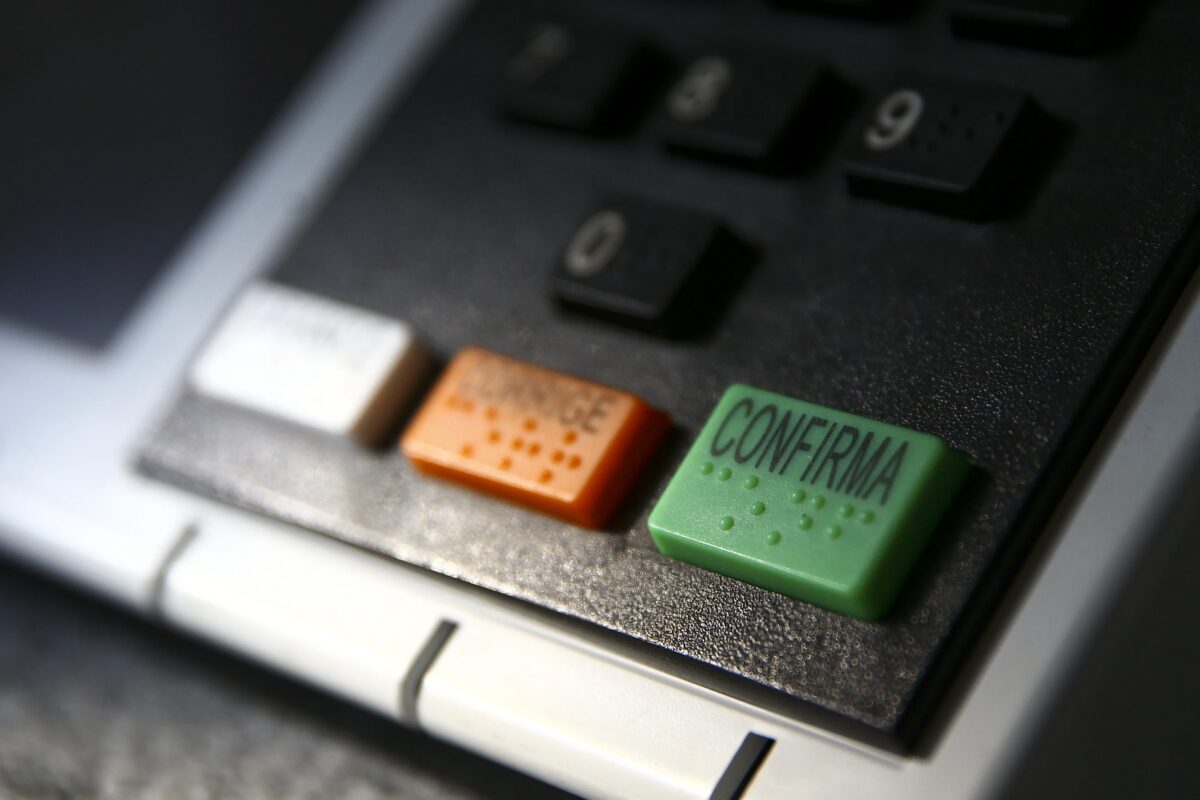 Datafolha, 2º turno: veja intenção de voto por região, gênero, idade, identificação política, renda, cor e religião
