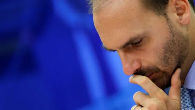 Eduardo Bolsonaro pede que exterior anule vitória de Lula nas urnas