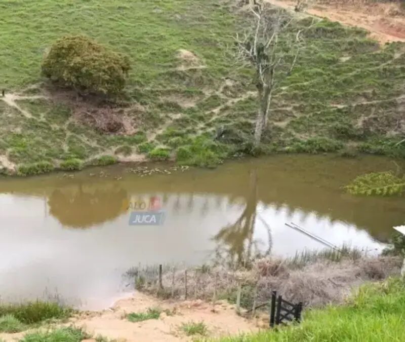 Jovem desaparece em represa no extremo sul baiano e mobiliza buscas
