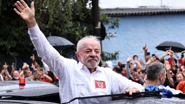 Lula vence Flávio Bolsonaro e conquista o quarto mandato presidencial
