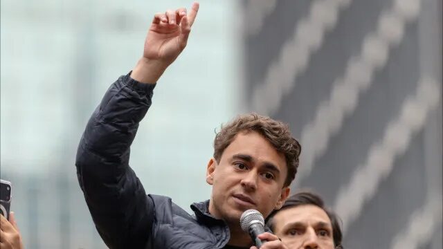 Nikolas Ferreira recua e pede a eleitores que evitem atos contra Lula
