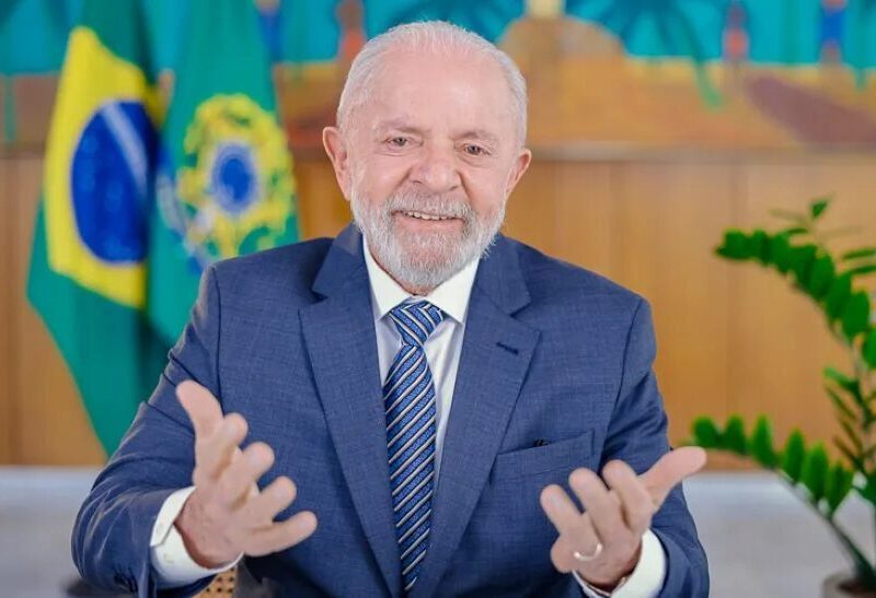 NUMA VIRADA HISTÓRICA, LULA É REELEITO PRESIDENTE DO BRASIL E VAI PARA 4º MANDATO