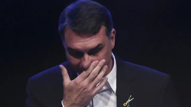 Pl reconhece derrota para lula e flávio bolsonaro vai liderar oposição